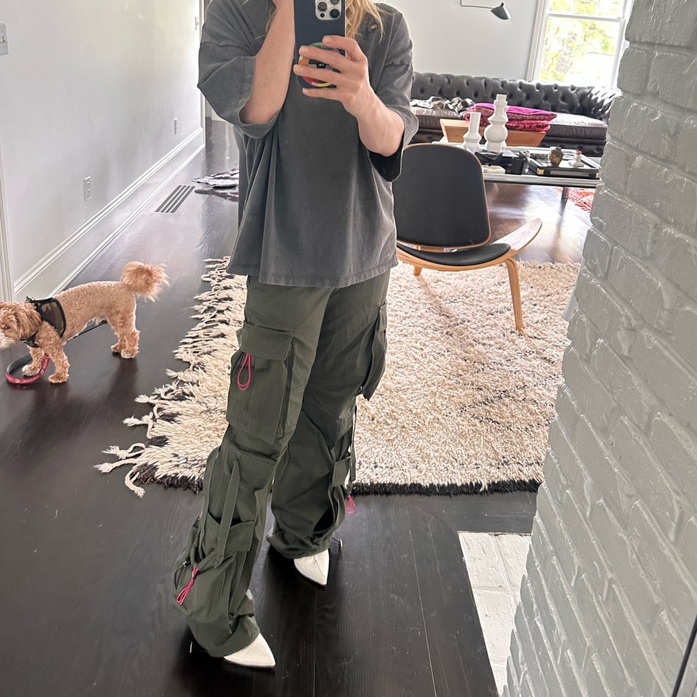 DARKPARK cargo olive green cargo pant soze 36z perfect condition. Worn once!